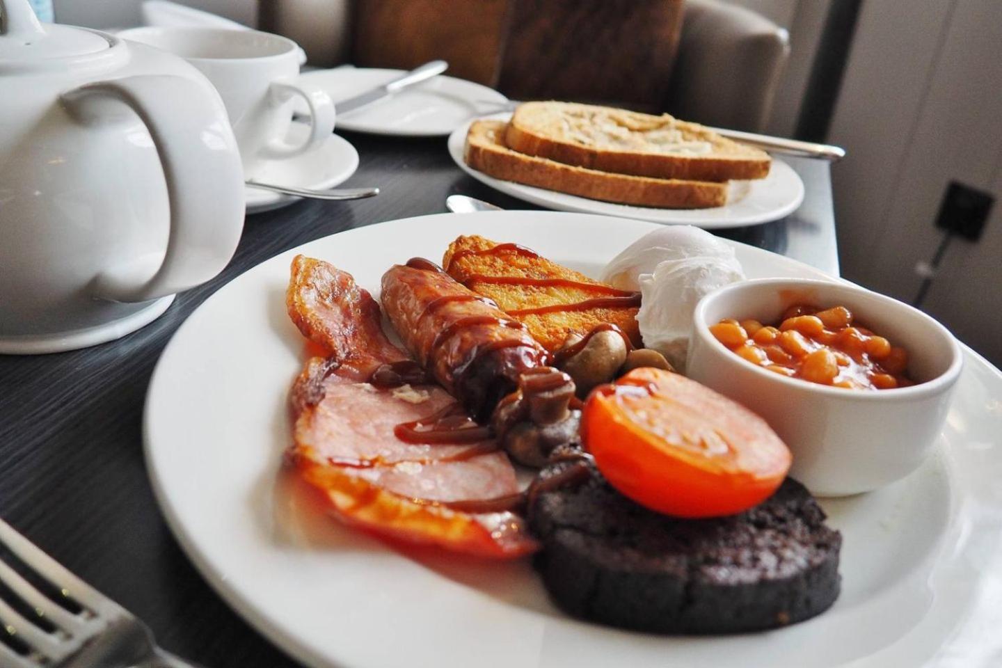 Macdonald Kilhey Court Hotel Wigan Exteriör bild