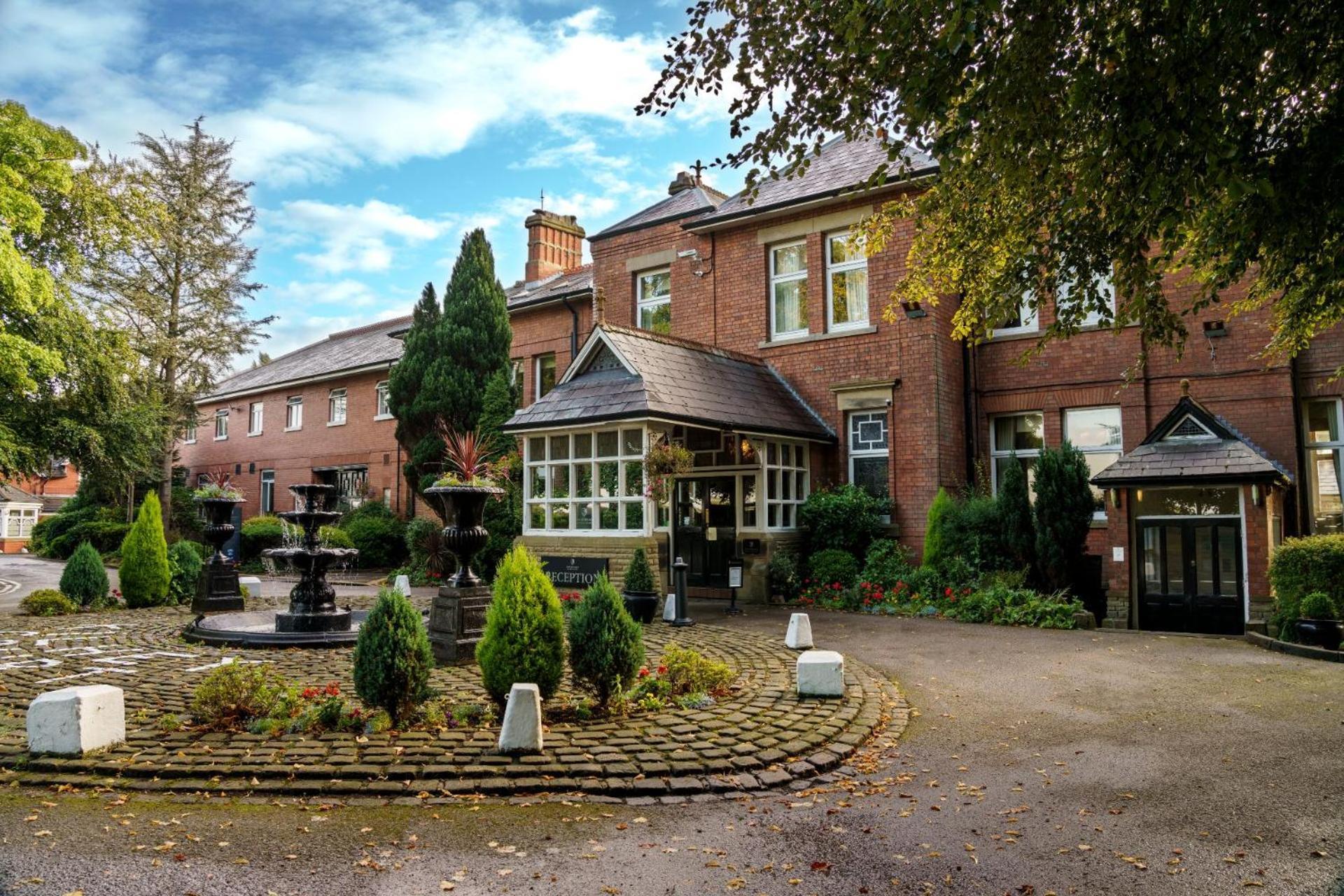 Macdonald Kilhey Court Hotel Wigan Exteriör bild